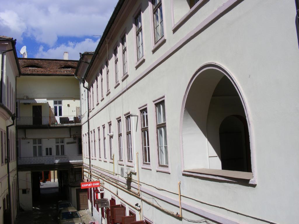 Garsoniera Central Сибиу Экстерьер фото